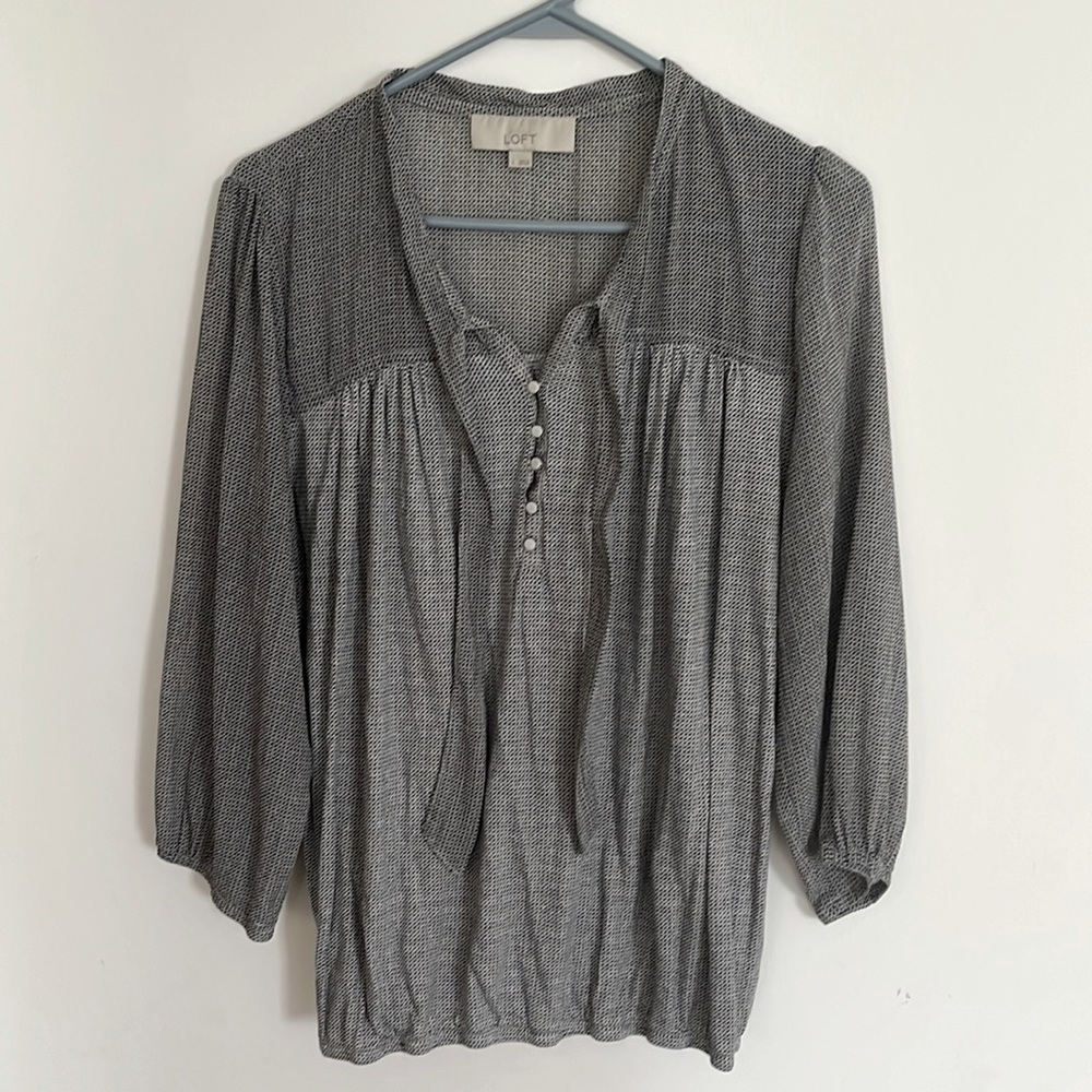 Lightweight pattern blouse